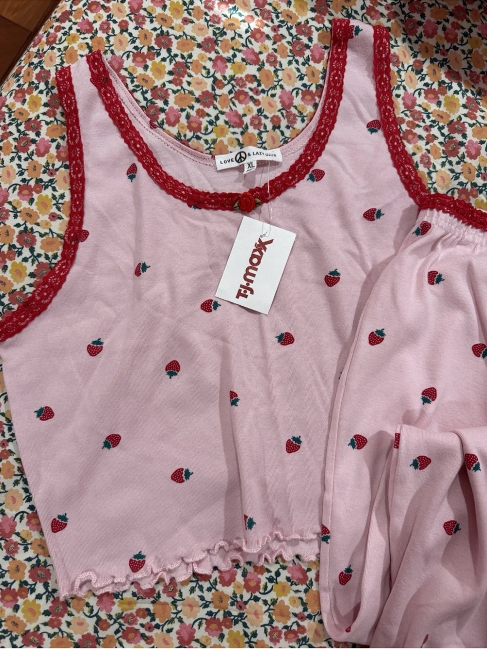 T.J.Maxx Pink Strawberry-Print Women's Sleep Pajama Set XL - Picture 2 of 5